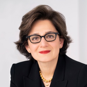 Maryam Golnaraghi, portrait photo